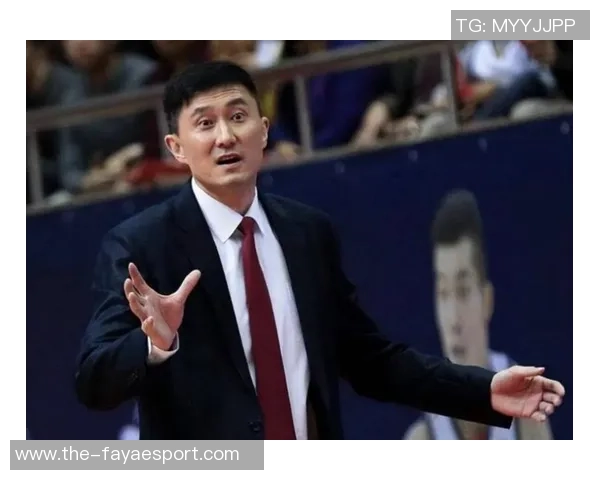 广东男篮主帅杜锋亲临现场助威广东女篮新赛季首战精彩揭幕 广东男篮主帅杜锋亲临现场助威广东女篮新赛季首战精彩揭幕